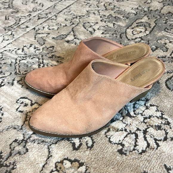 Lightly worn light pink heeled mules - Picture 3 of 4
